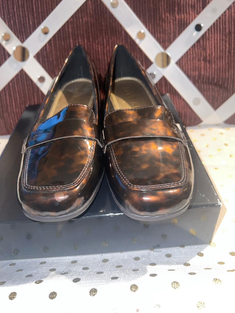 ANNE kLEiNWomen’s Brown Patent Tortoiseshell Loafers